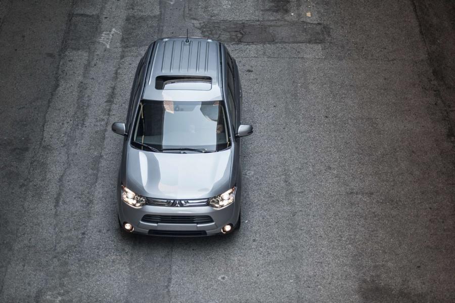  Mitsubishi Outlander 2014 года  (фото 100 из 136)